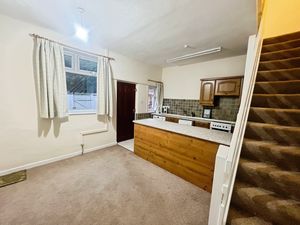 Dining Kitchen- click for photo gallery